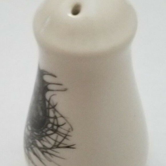Rare Laura Zindel Devil in the Bush Salt Shaker Ceramic - Picture 5 of 11